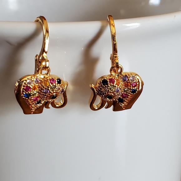 Elephant Gemstone Goldtone Earrings NWOT - Picture 6 of 9